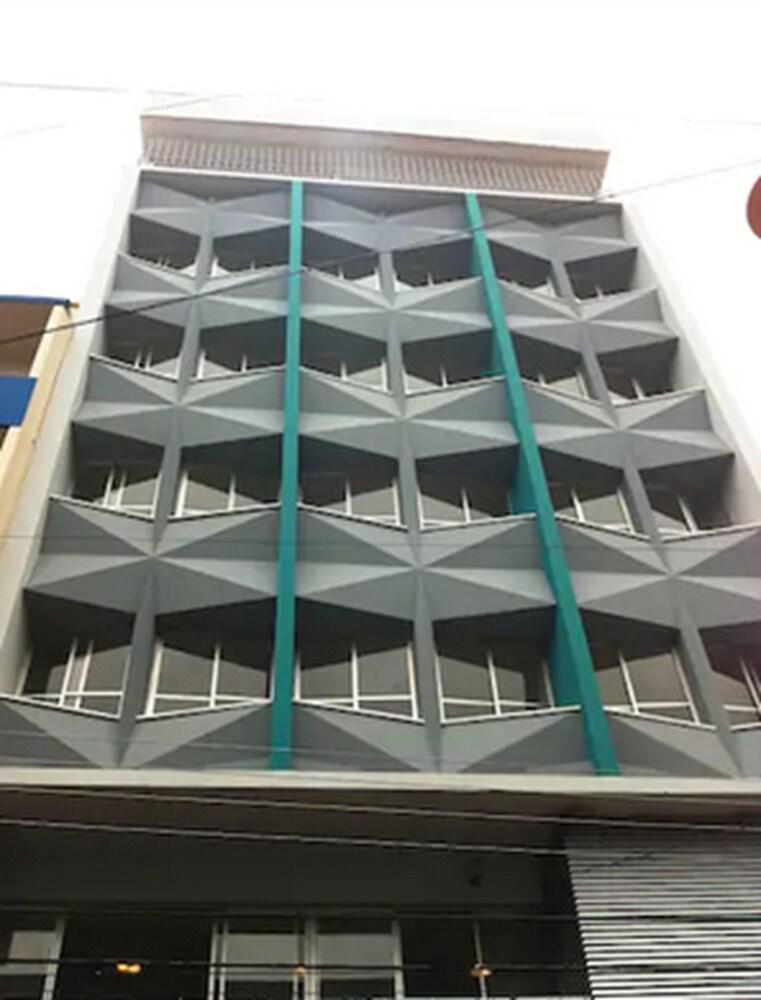 Oyo Ecosuites Hotel מנאוס מראה חיצוני תמונה