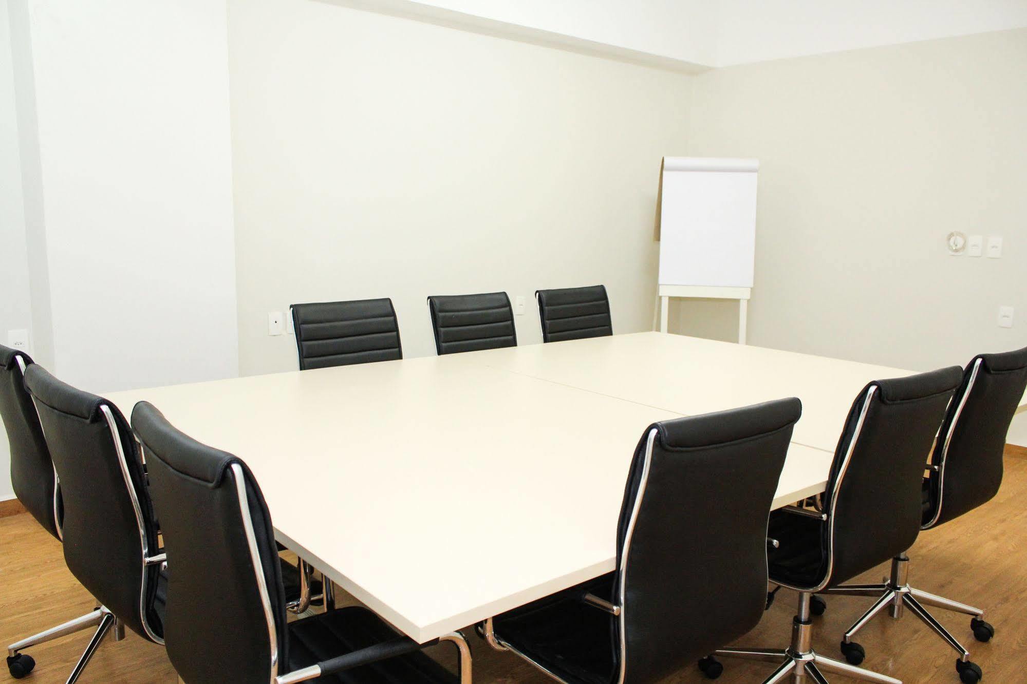 Oyo Ecosuites Hotel מנאוס מראה חיצוני תמונה